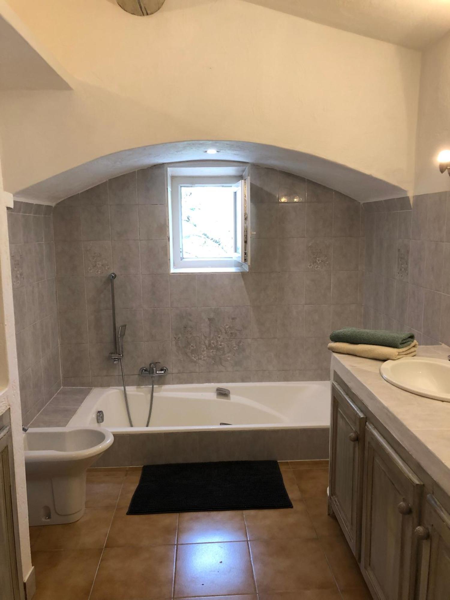 L'atelier De La Baronnie - Luberon Apartment Cabrieres-d'Avignon